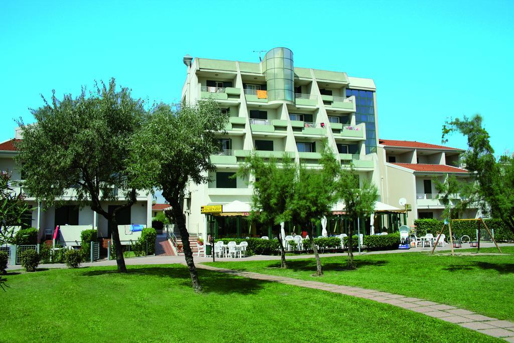 Villaggio Luna Due Caorle Exterior foto